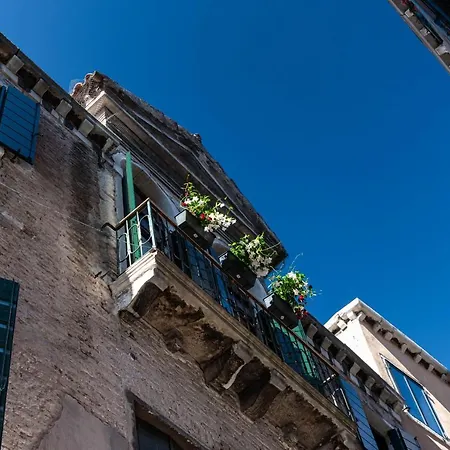 Ca' Delle Carrozze Stylish 2 Bedroom Loft-style *