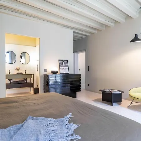 Ca' Delle Carrozze Stylish 2 Bedroom Loft-style *