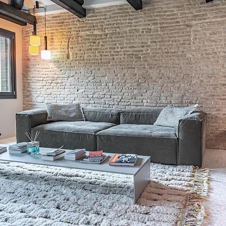 Ca' Delle Carrozze Stylish 2 Bedroom Loft-style Apartamento *
