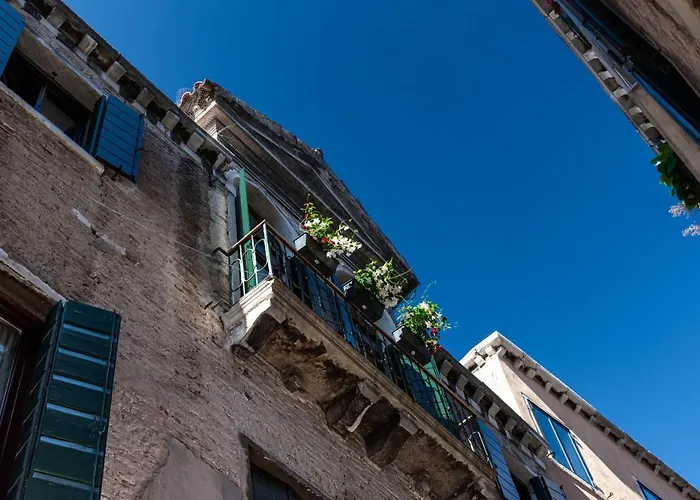 Ca' Delle Carrozze Stylish 2 Bedroom Loft-style *