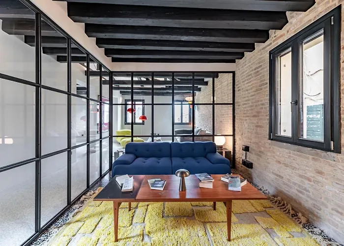 Ca' Delle Carrozze Stylish 2 Bedroom Loft-style Διαμέρισμα