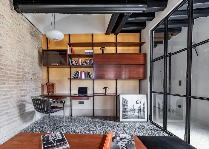 Ca' Delle Carrozze Stylish 2 Bedroom Loft-style *